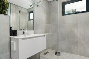 16 on Bree Luxury Apartments