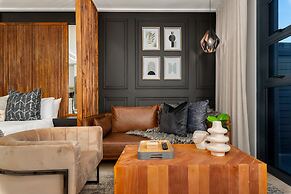 16 on Bree Luxury Apartments