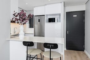 16 on Bree Luxury Apartments