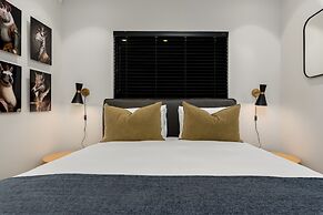 16 on Bree Luxury Apartments