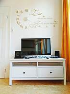 2bed Old Town Apt Sleeps 6 - Rooftop Terrace, Wifi