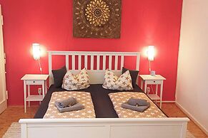 2bed Old Town Apt Sleeps 6 - Rooftop Terrace, Wifi