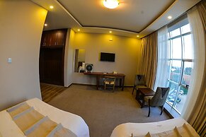 Maple Leaf Hotel