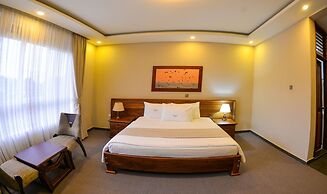 Maple Leaf Hotel