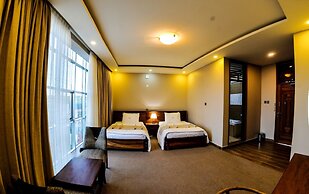 Maple Leaf Hotel