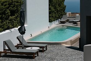 Elements Cozy Suites