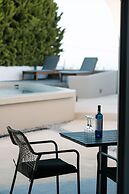 Elements Cozy Suites
