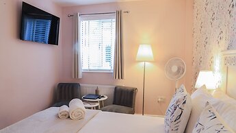 Bridgeside Rooms