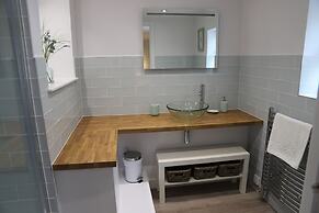 Bridgeside Rooms