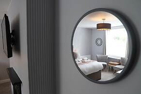 Bridgeside Rooms