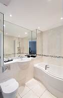 Fitzrovia apartments by DMONTRIO