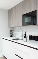 Fitzrovia apartments by DMONTRIO