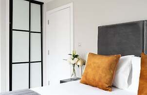 Fitzrovia apartments by DMONTRIO
