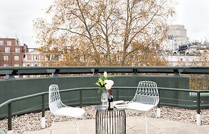 Fitzrovia apartments by DMONTRIO