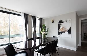 Fitzrovia apartments by DMONTRIO