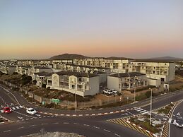 Dolphin Ridge 108