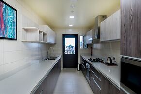 AURA SUITES