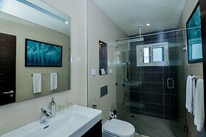 AURA SUITES