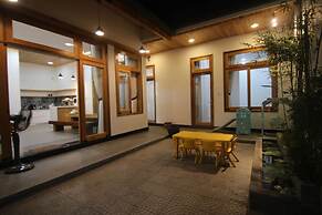Le House Villa