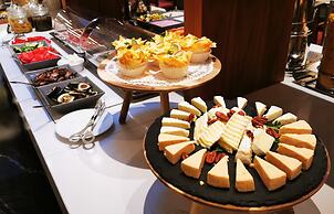 EST Grand Hotel Savoy