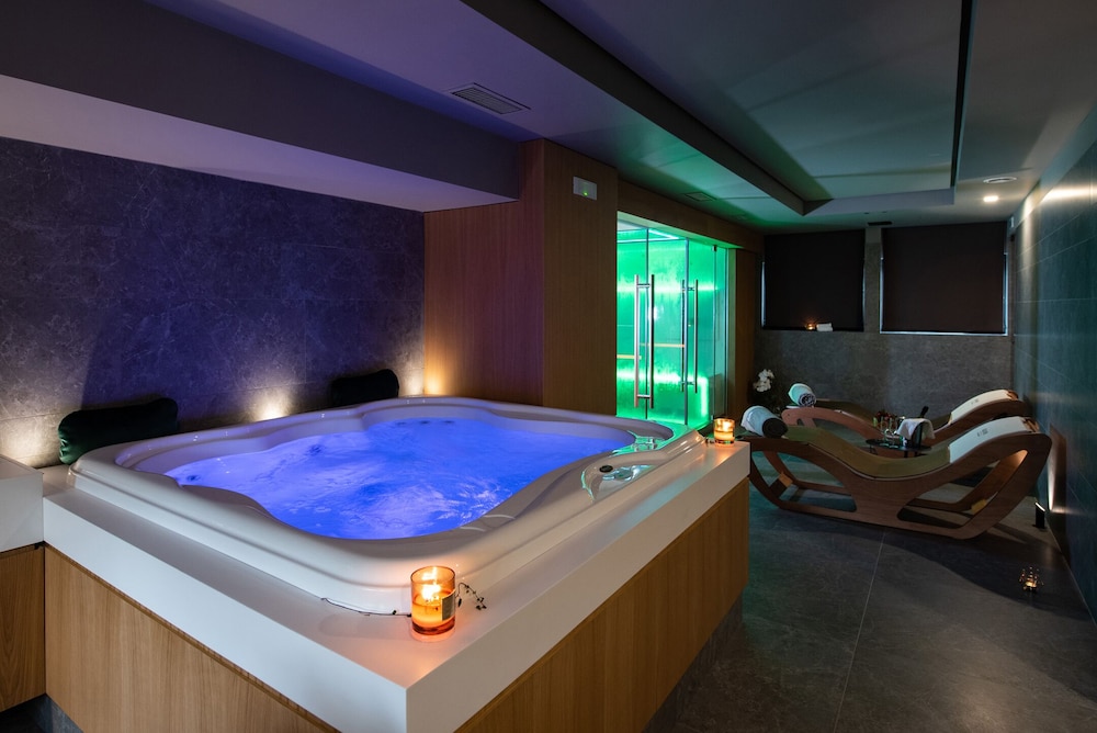 Gold Tower Lifestyle Hotel