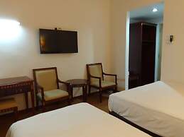 Borneo Suites Hotel