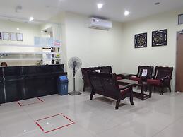 Borneo Suites Hotel