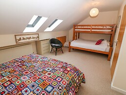 Barn End, 9 Stad Clynnog