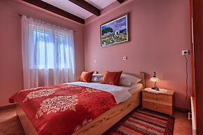 Beachfront Luxury Villa w. Pool & Large Garden