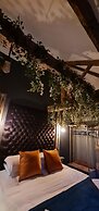 The Waterside Bar Rooms & Restaurant