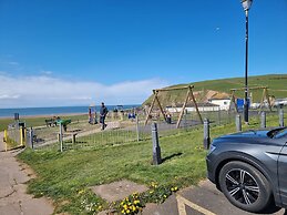Impeccable Beachfront 2-bed Cottage in St Bees