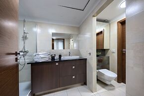 Alibi Apartments