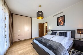 Alibi Apartments