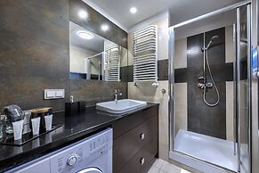 Alibi Apartments