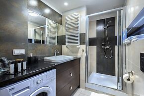Alibi Apartments