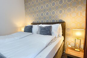 Alibi Apartments