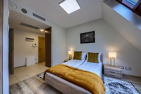 Alibi Apartments