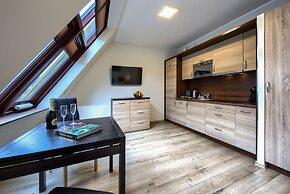 Alibi Apartments