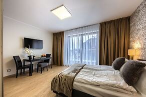 Alibi Apartments