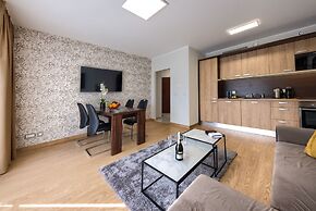 Alibi Apartments