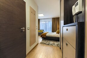 Alibi Apartments