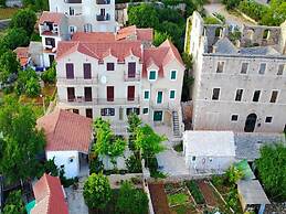 Apartments Paloc