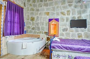 Nova Cave Hotel