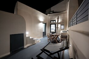 Lotza Studios