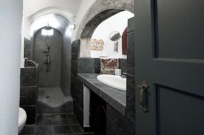 Lotza Studios