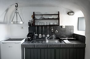 Lotza Studios