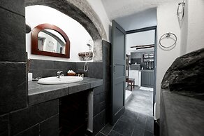 Lotza Studios
