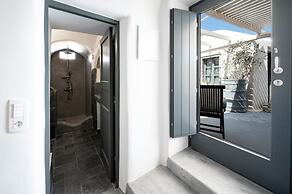 Lotza Studios