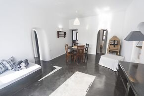 Lotza Studios