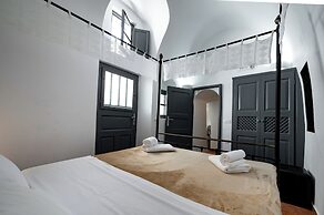 Lotza Studios